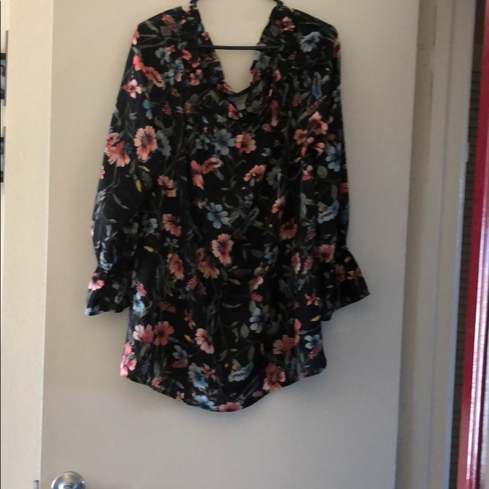 Bella Sky Blouse with long sleeves size 1X